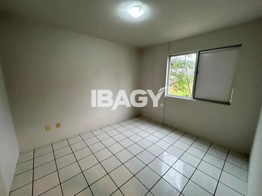 2-bedroom apartment with a gas stove kitchen — photo 3