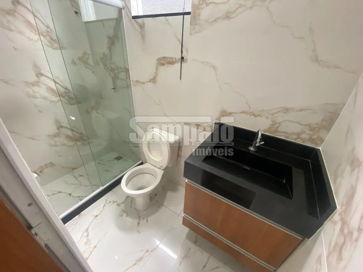 3-bedroom house, 1 with its own bathroom, 215 m² — photo 8