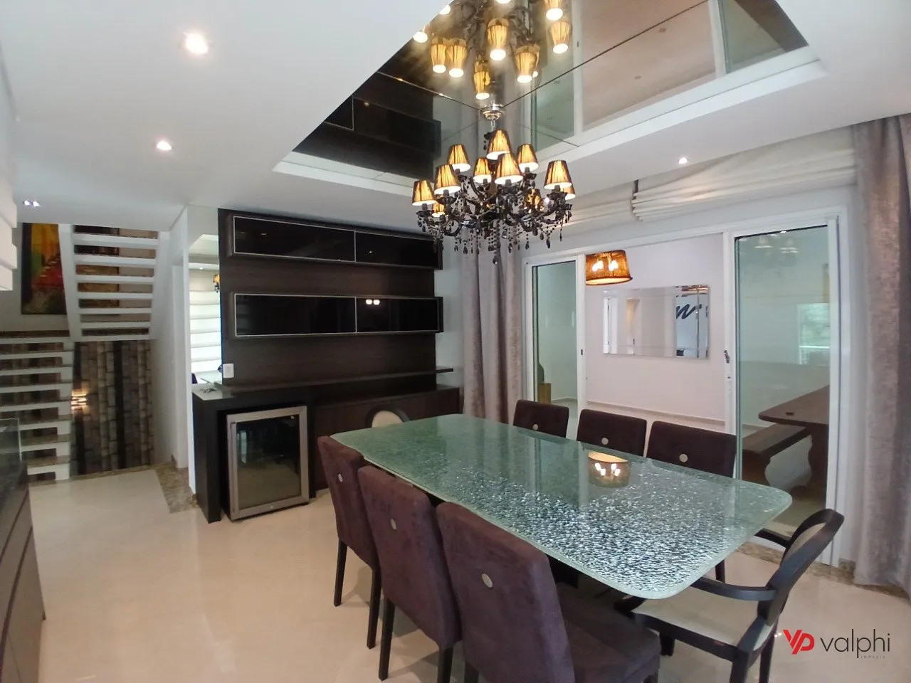 4-bedroom house with a grill on the balcony — photo 11