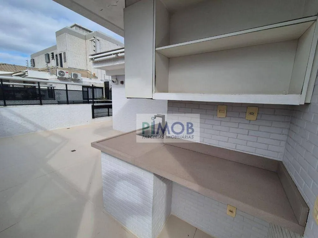 Furnished duplex penthouse with 3 bedrooms and 256 m² — photo 27