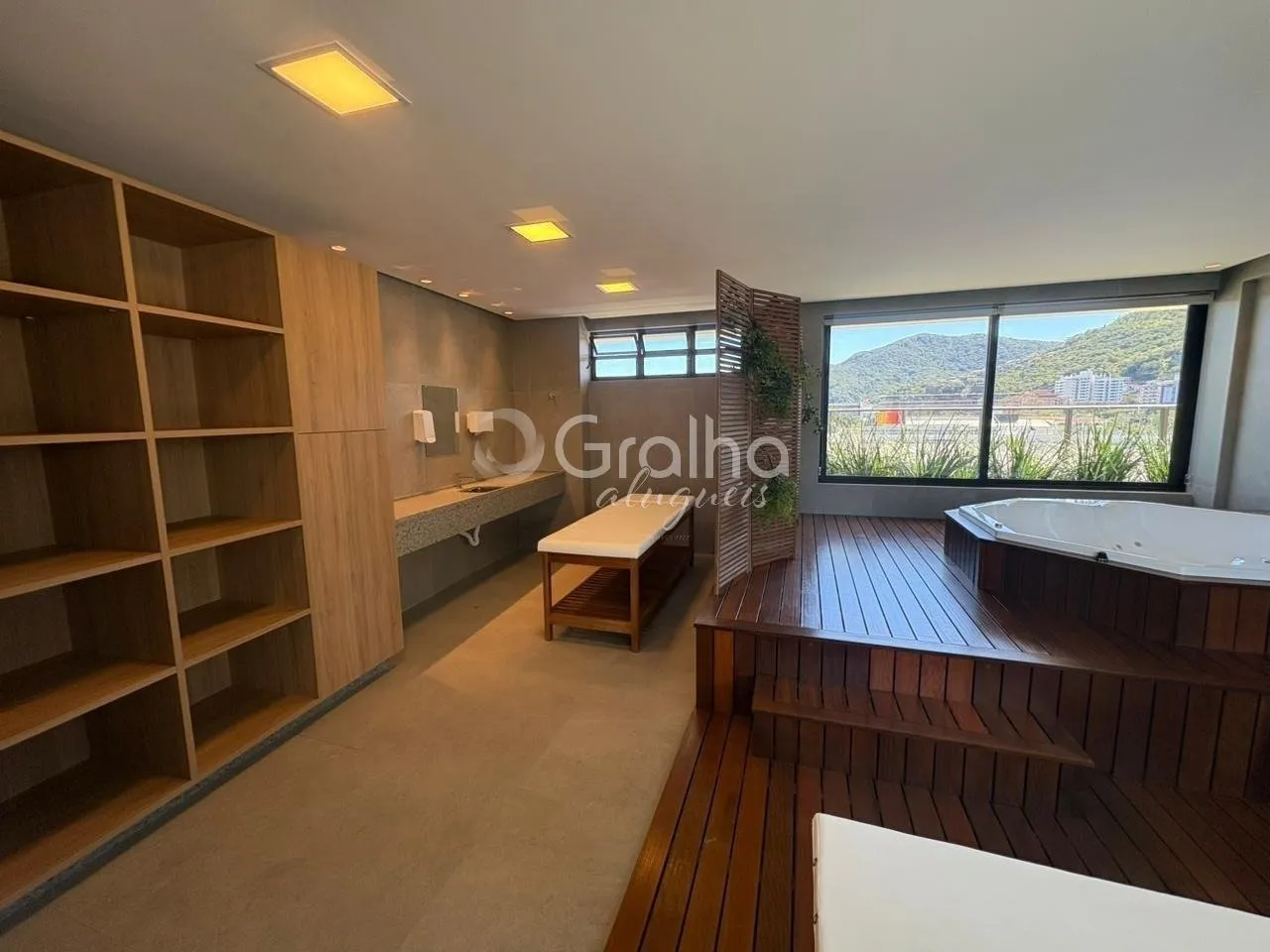 Furnished 2-bedroom 2-bath apartment with 71 m² and 1 parking — photo 26