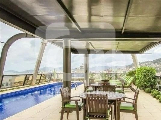 2-bedroom apartment with a water view in Florianópolis — photo 13