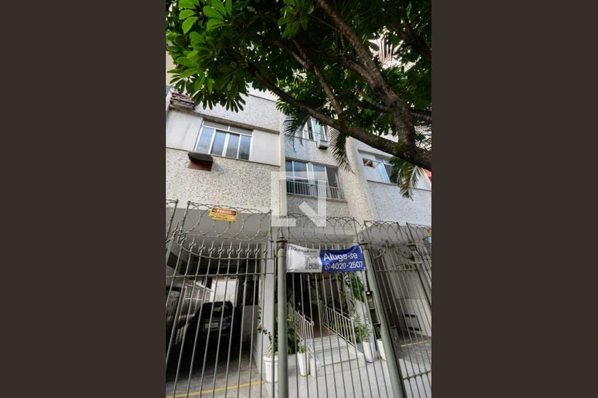Furnished 1-bedroom apartment with 2 bathrooms — photo 24