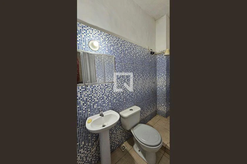 Casa de 54 m² com 2 quartos e 2 banheiros — photo 2