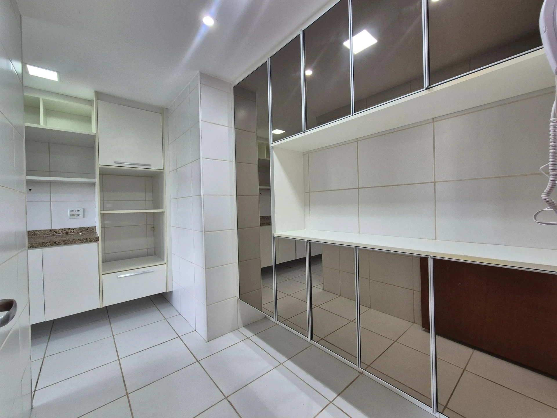 Apartment, 133 m², with a glass-enclosed balcony — photo 62