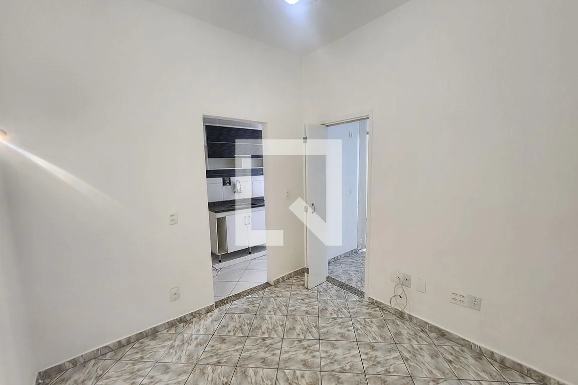 1-bedroom apartment with a balcony — photo 9