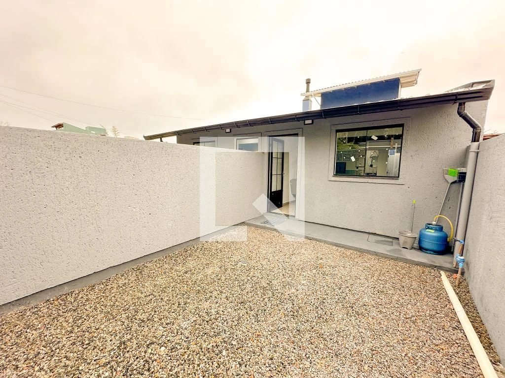 Furnished house, 32 m², with a garden — photo 29