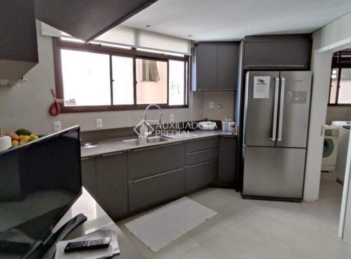 Apartamento mobiliado com 4 quartos, 2 suítes e 3 vagas — photo 6