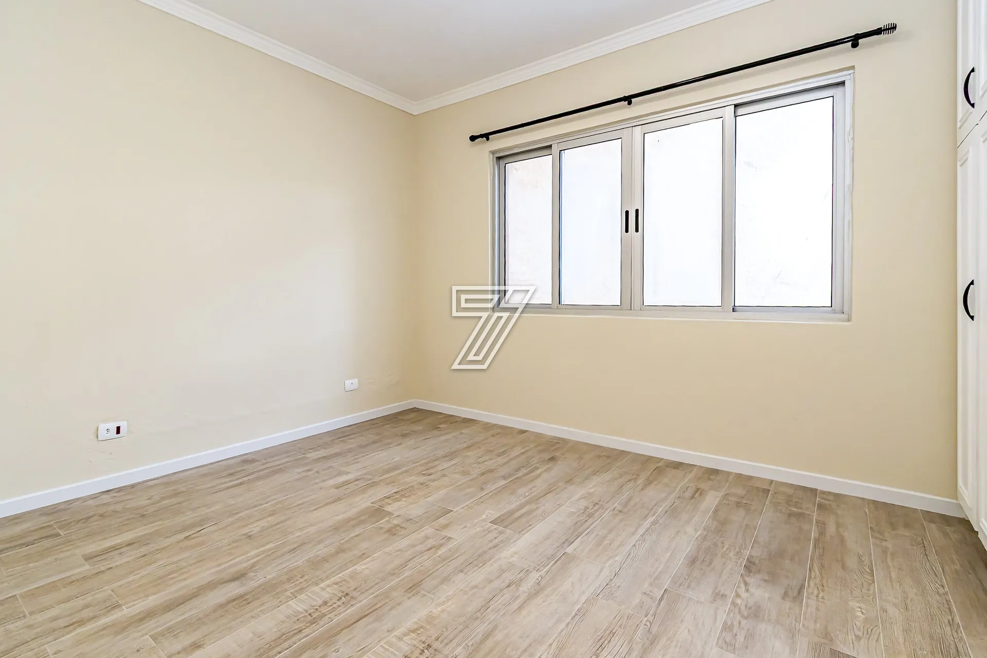 Apartamento para locação: 3 quartos, 1 banheiro e cozinha separada — photo 24