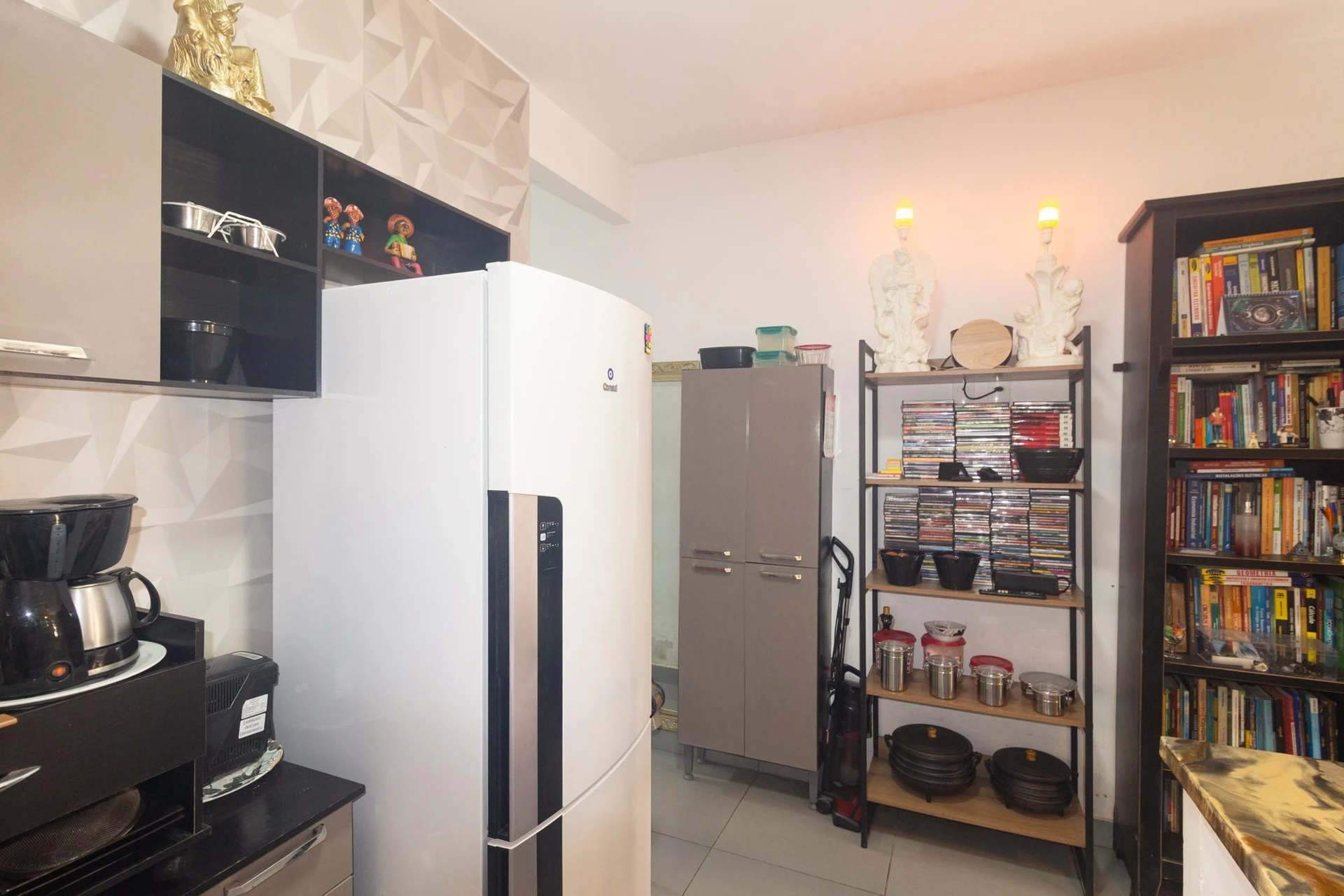 Furnished house with 2 bedrooms, garden and balcony — photo 17