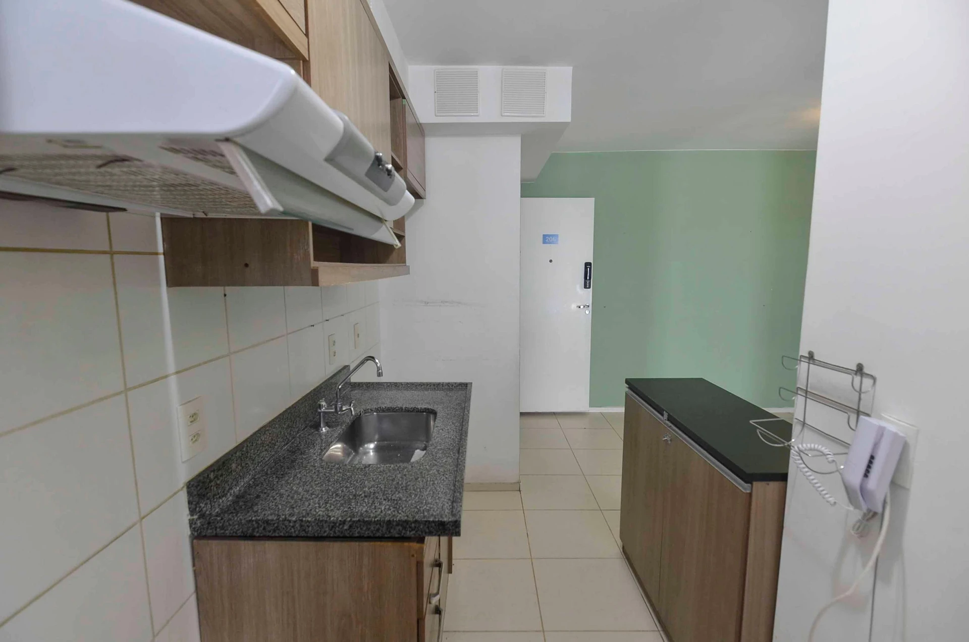 Квартира з 3 спальнями та заскленим балконом — photo 12