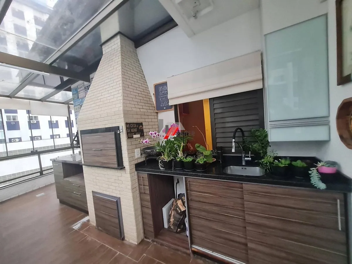 Меблированная квартира 212 м² с застекленным балконом — photo 20