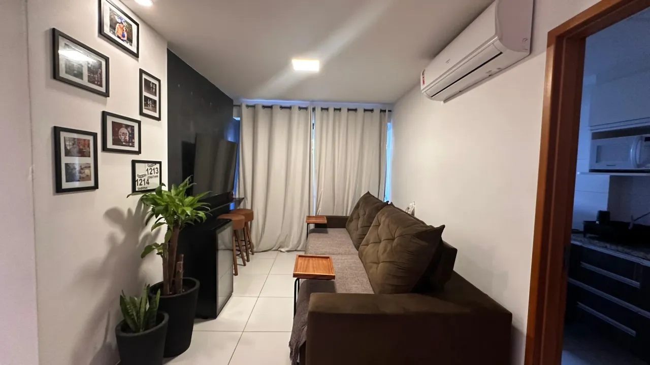 Apartamento semimobiliado com cozinha fechada e 2 vagas — photo 3