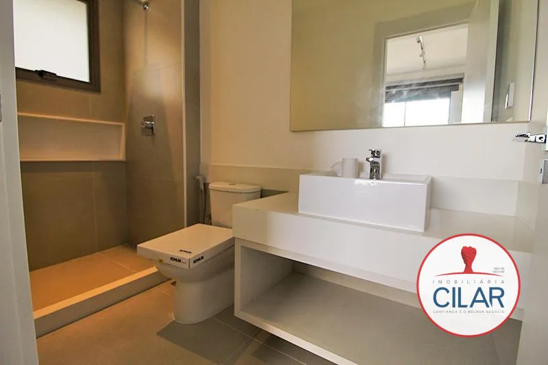Furnished 3-bedroom apartment with open-plan kitchen — photo 11