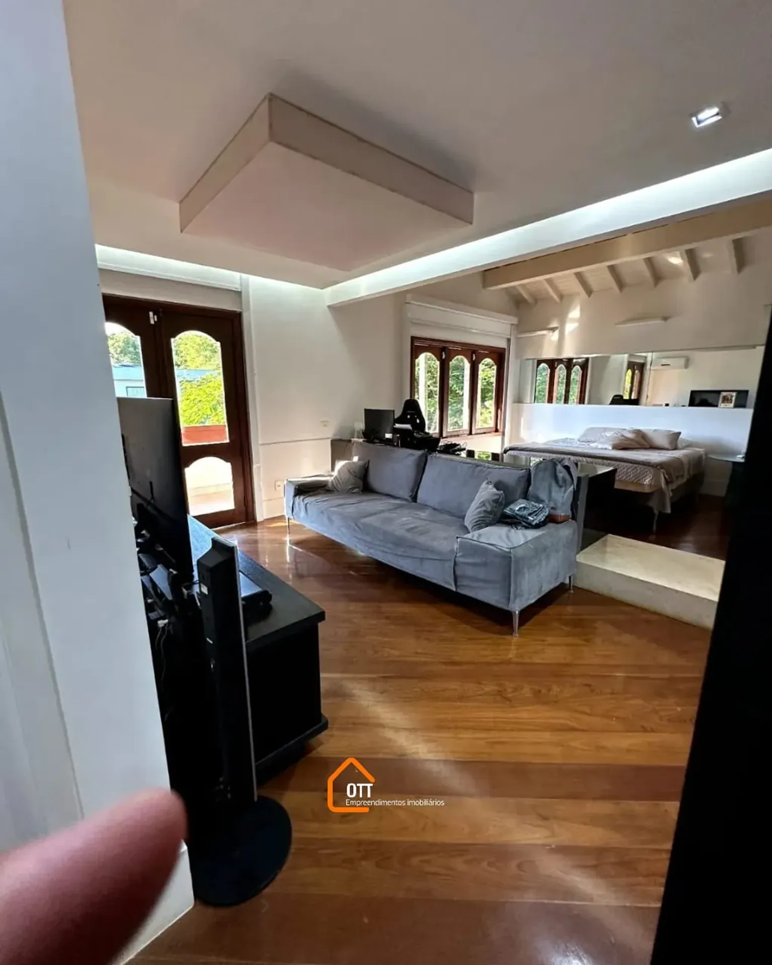 Casa com varanda e churrasqueira 5 quartos e 5 banheiros — photo 38