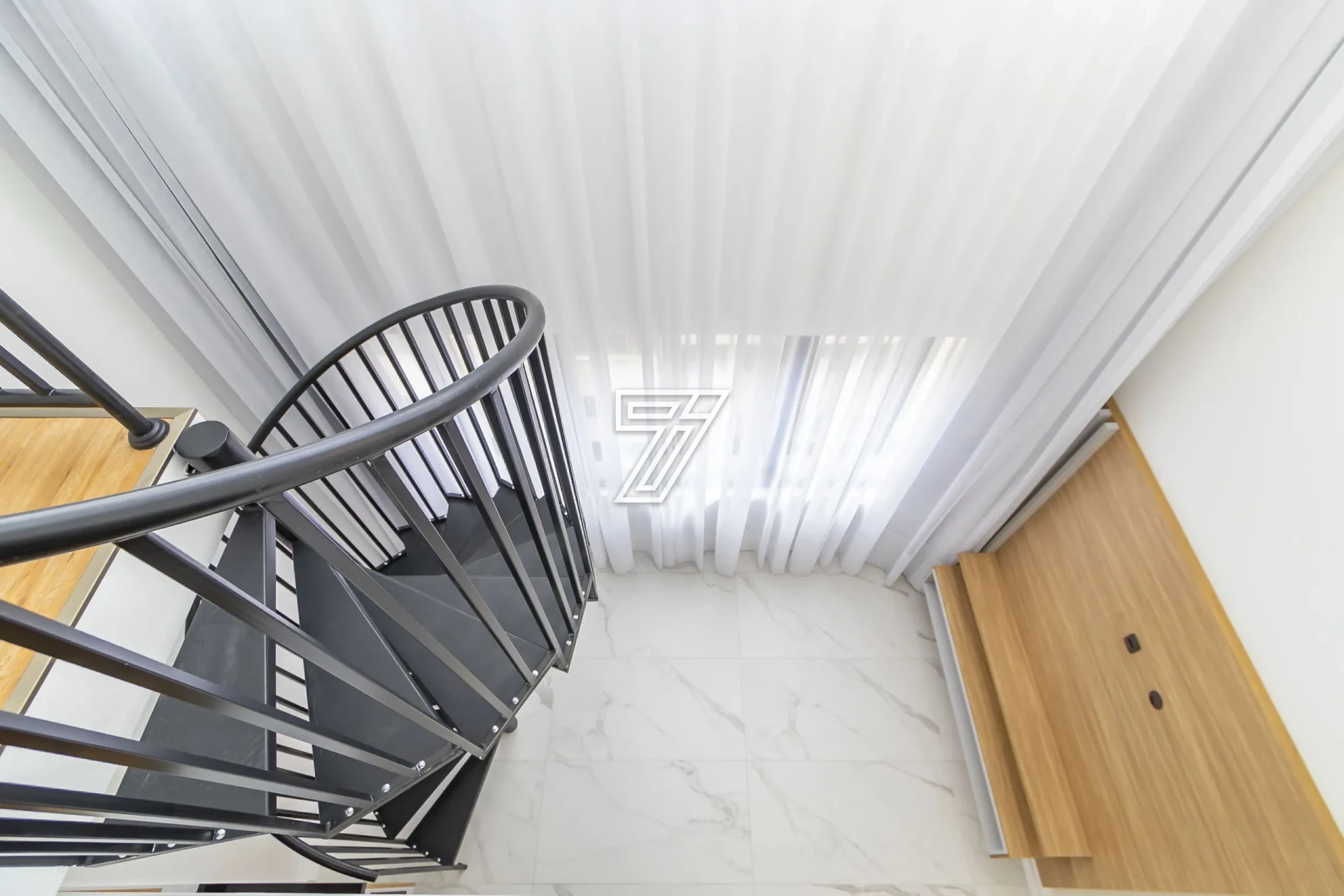43 m² duplex loft with an open-plan kitchen — photo 19