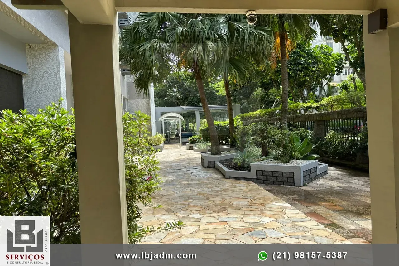 Rental apartment with 2 bedrooms and a private garden — photo 10