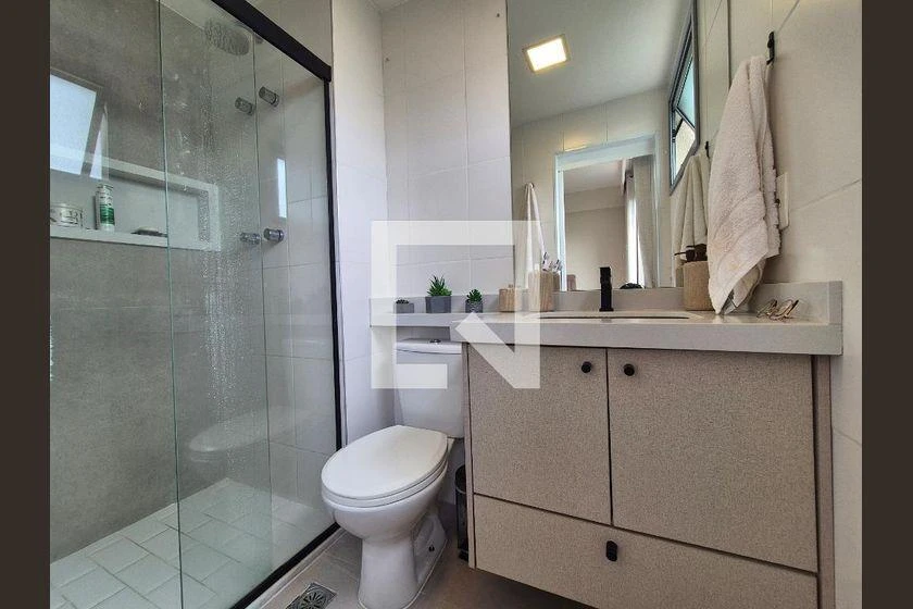 Glass-enclosed balcony in a 2-bedroom apartment, 82 m² — photo 35