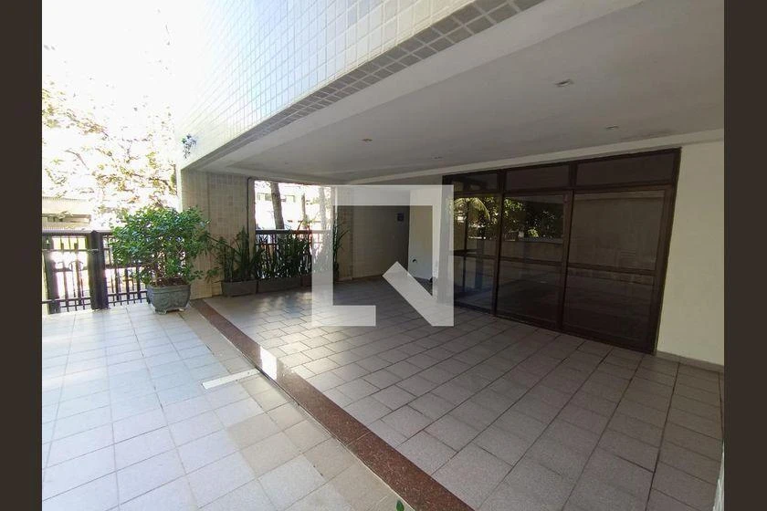 Rental apartment with 3 bedrooms and 160 m² — photo 50