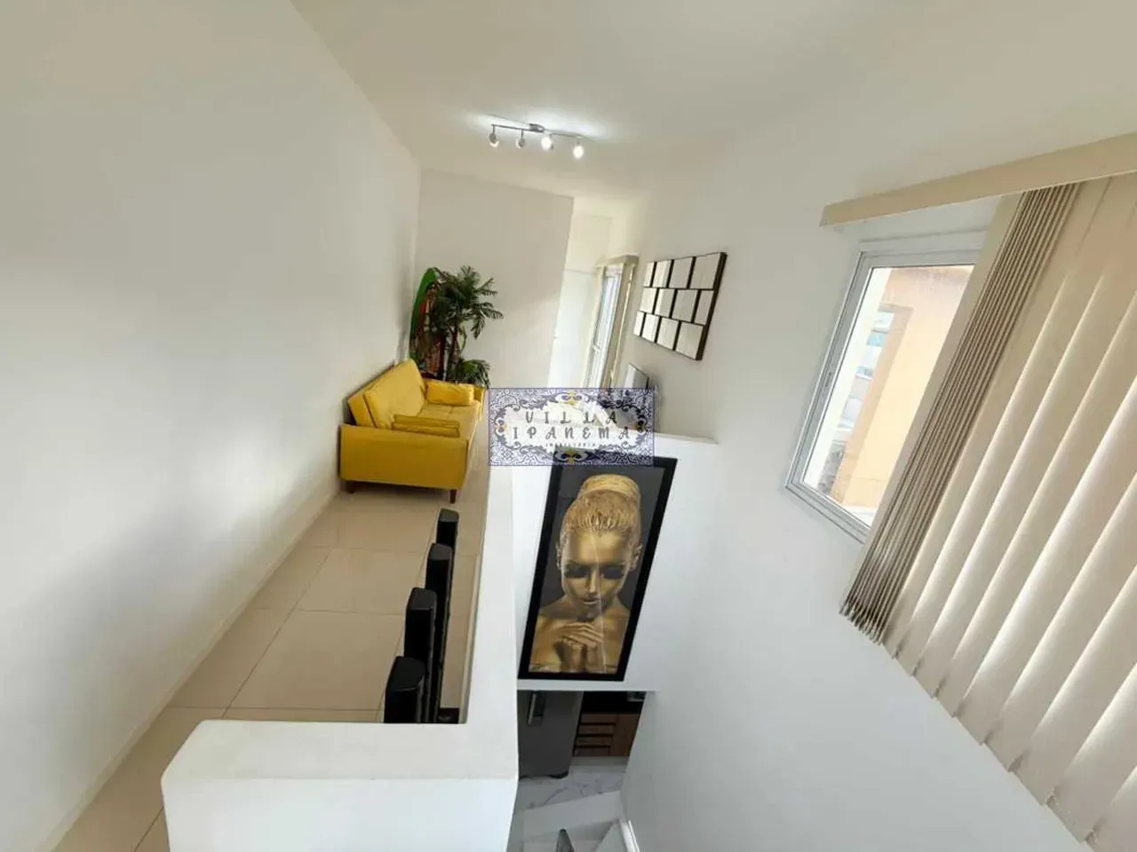 Furnished 3-bedroom duplex with open-plan kitchen — photo 43