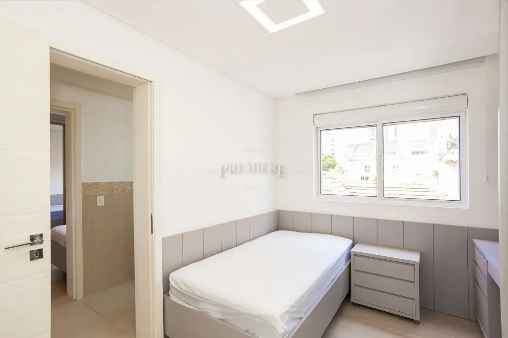 Furnished apartment, 135 m², with a bathtub — photo 27