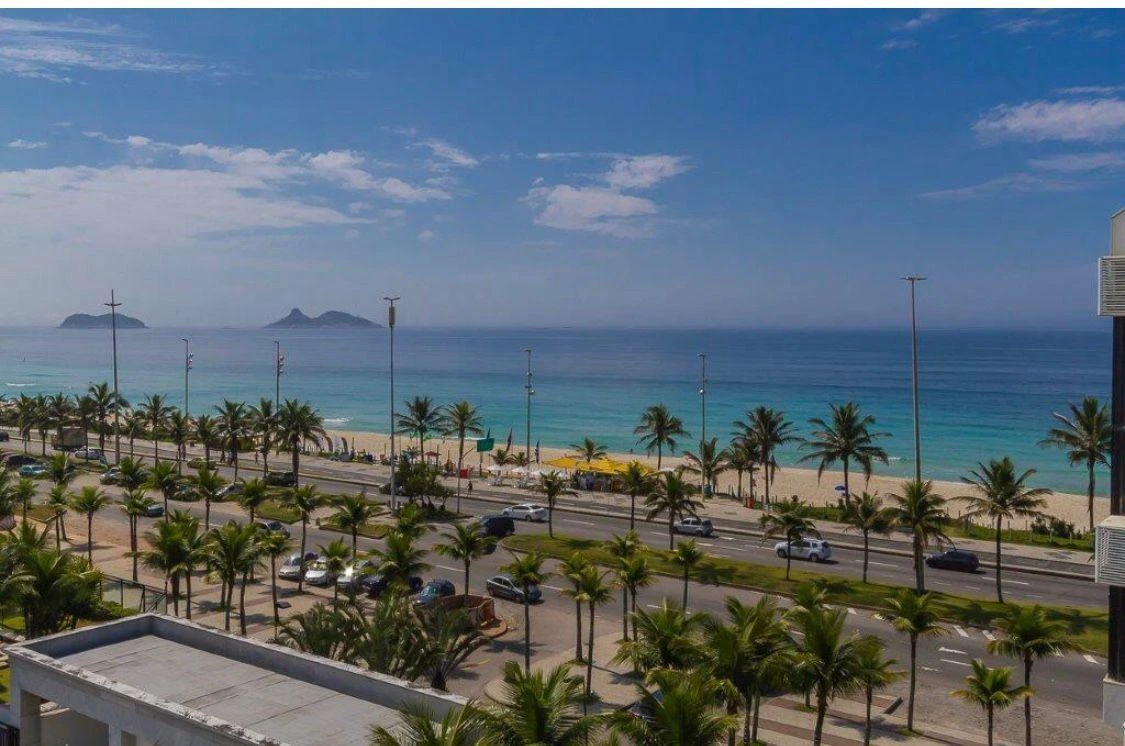 Apartamento mobiliado de 214 m² com 4 quartos e 5 banheiros — photo 10