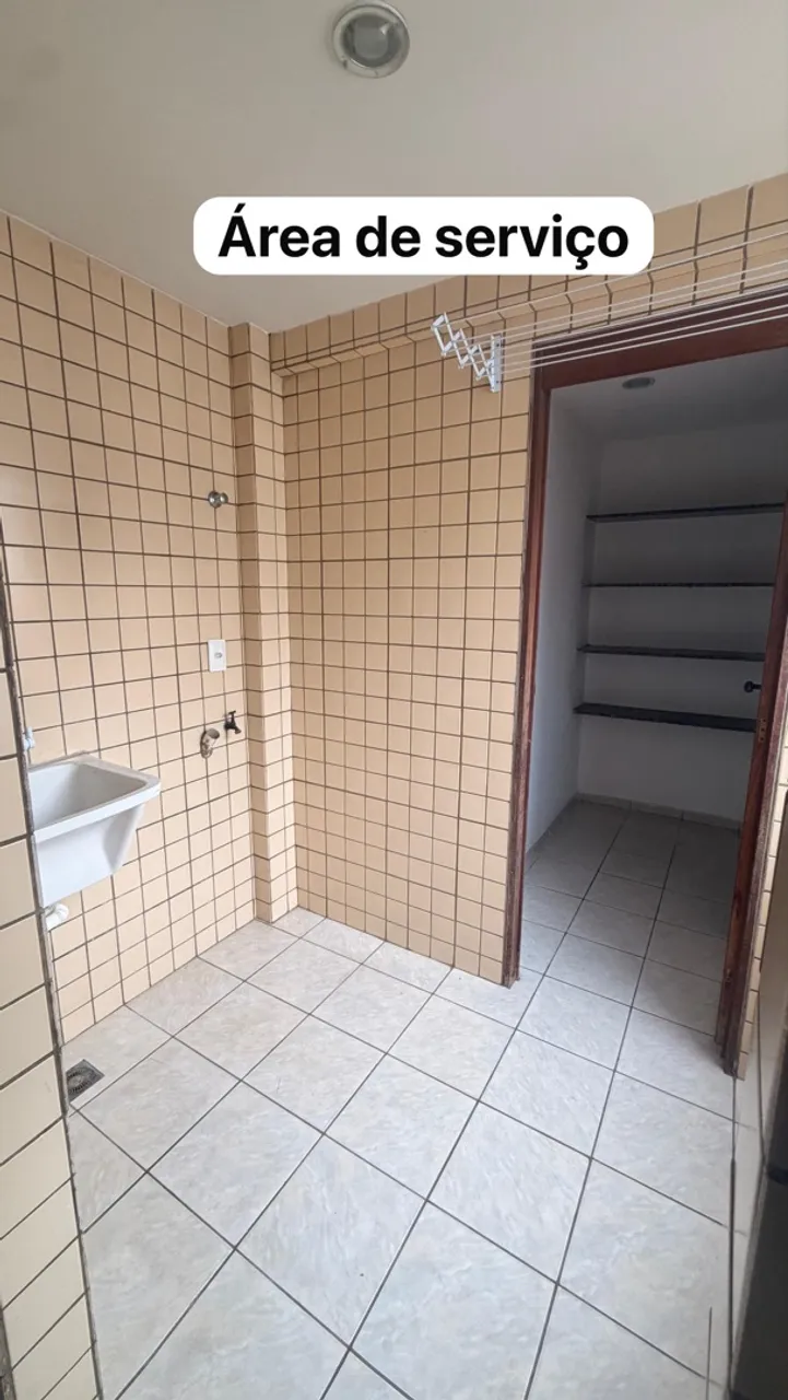 3-bedroom apartment in a building with a pool — photo 4