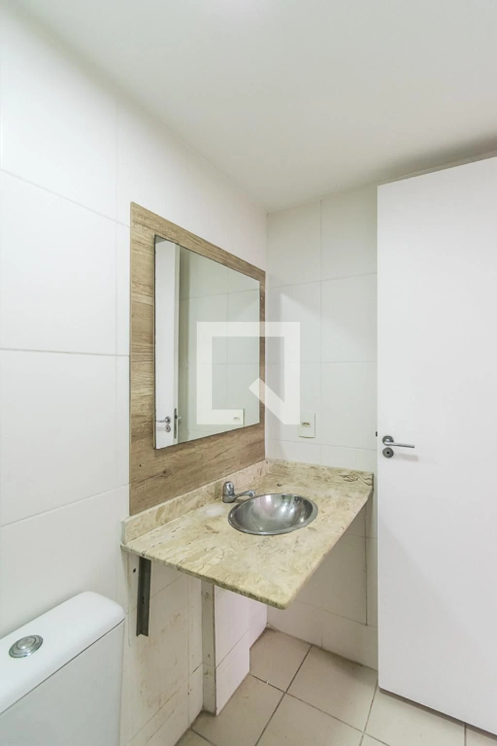 2-bedroom apartment in a building with a sauna — photo 40