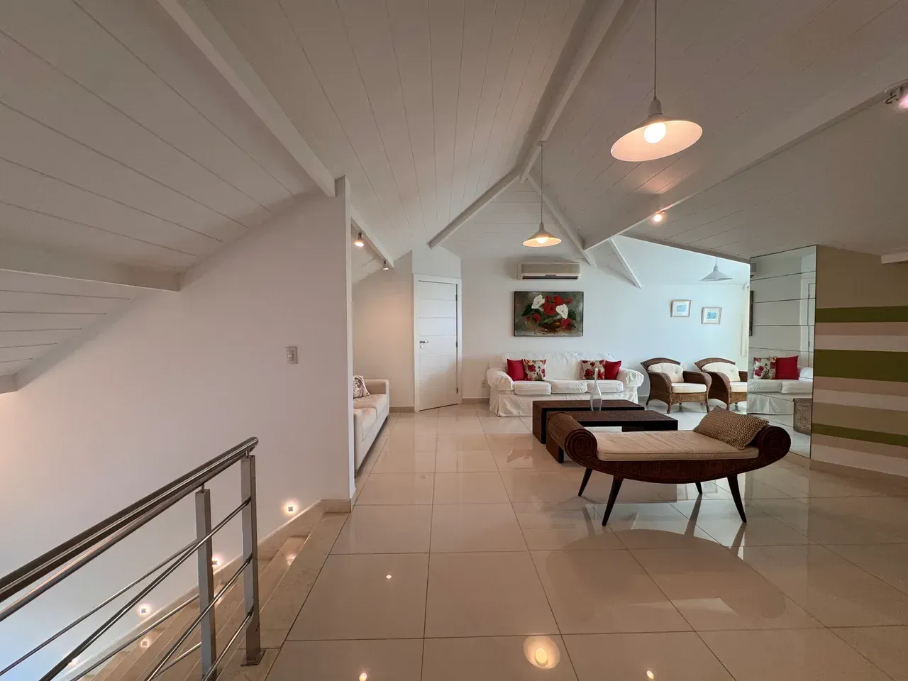 Furnished 800 m² house on the 4th floor with 8 parking spots — photo 62