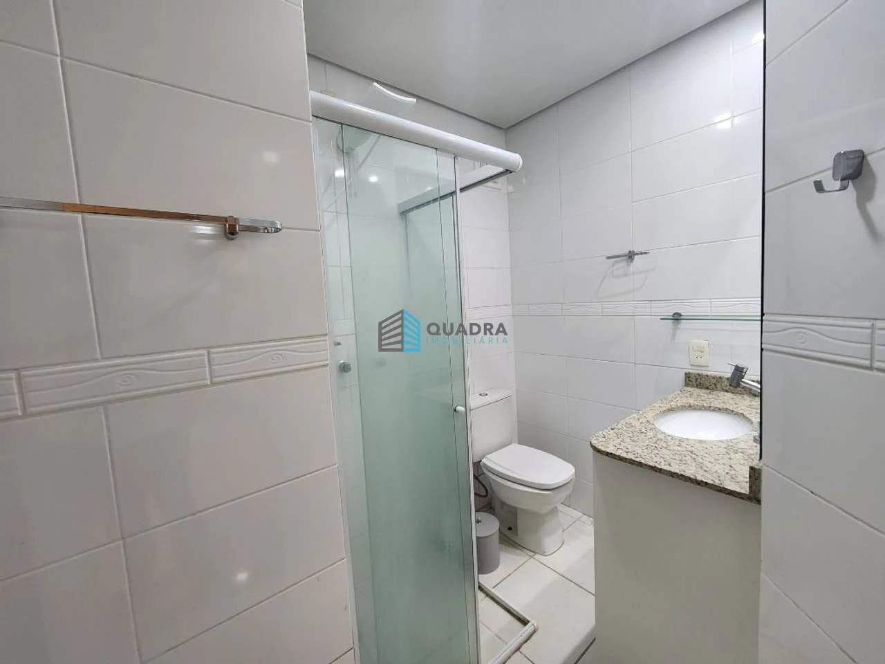 Apartamento de 1 quarto com espaço de home office — photo 18