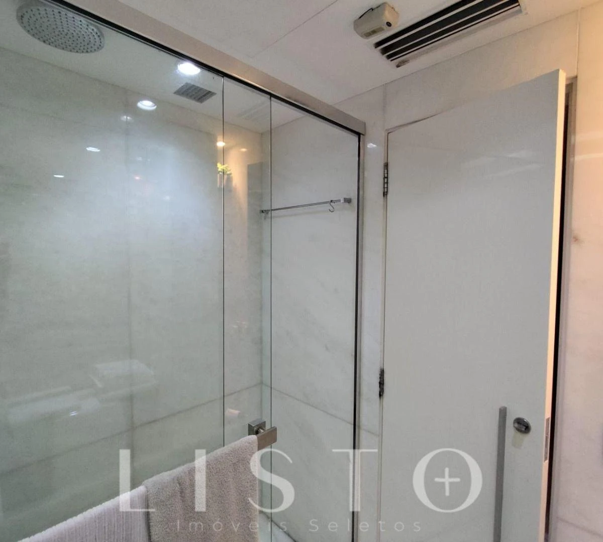Меблированная квартира с 2 спальнями-свитами 82 м² — photo 25