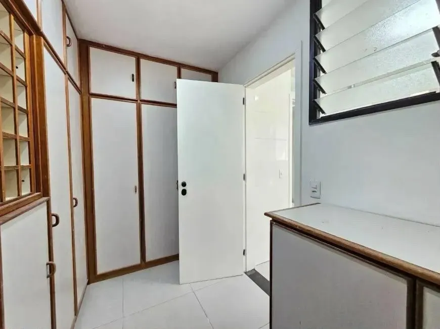 Washing machine in a 3-bedroom apartment, 209 m² — photo 5