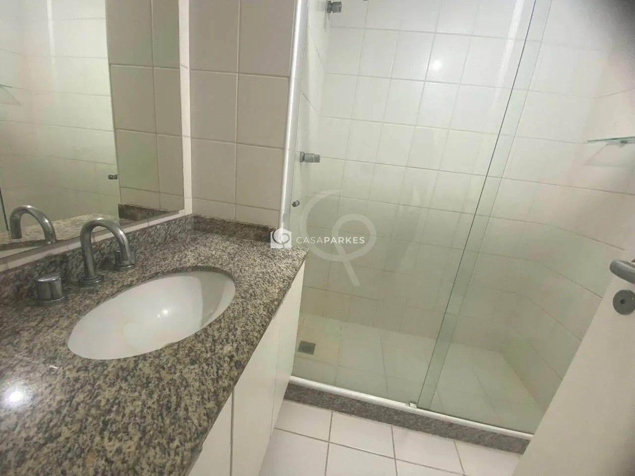 Apartment on the 9th floor with a glass-enclosed balcony — photo 10