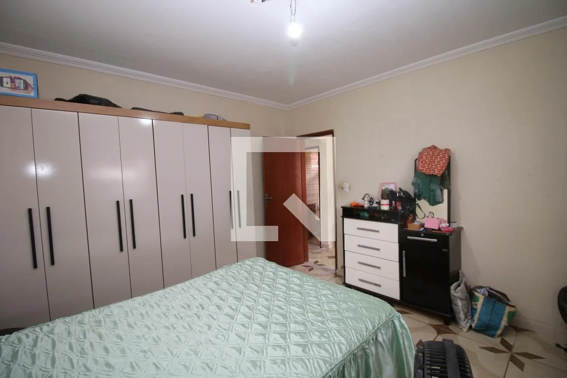 Casa mobiliada com 3 quartos, 1 banheiro e jardim privativo — photo 5