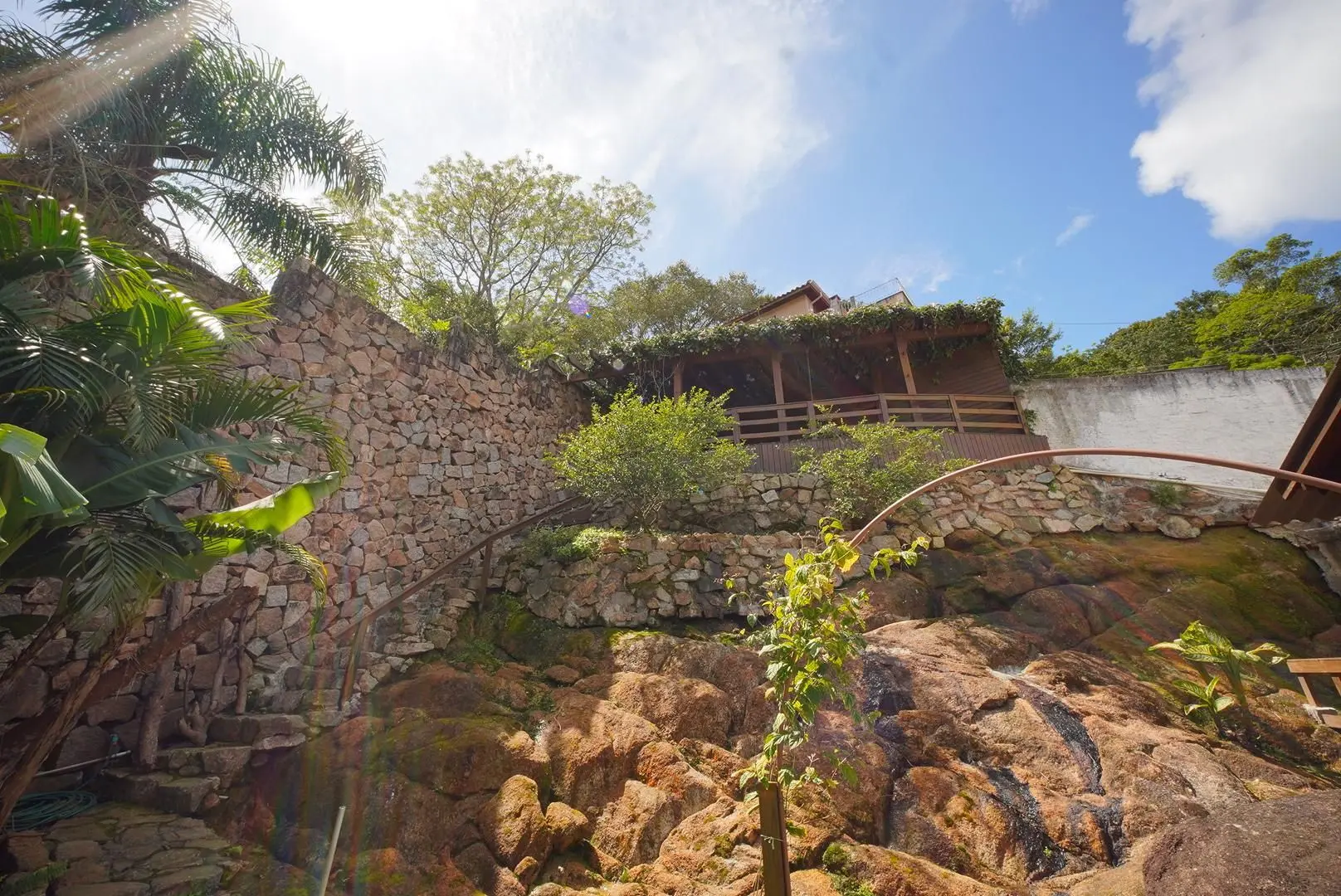 House with 2 bedrooms, 2 bathrooms and private garden — photo 34