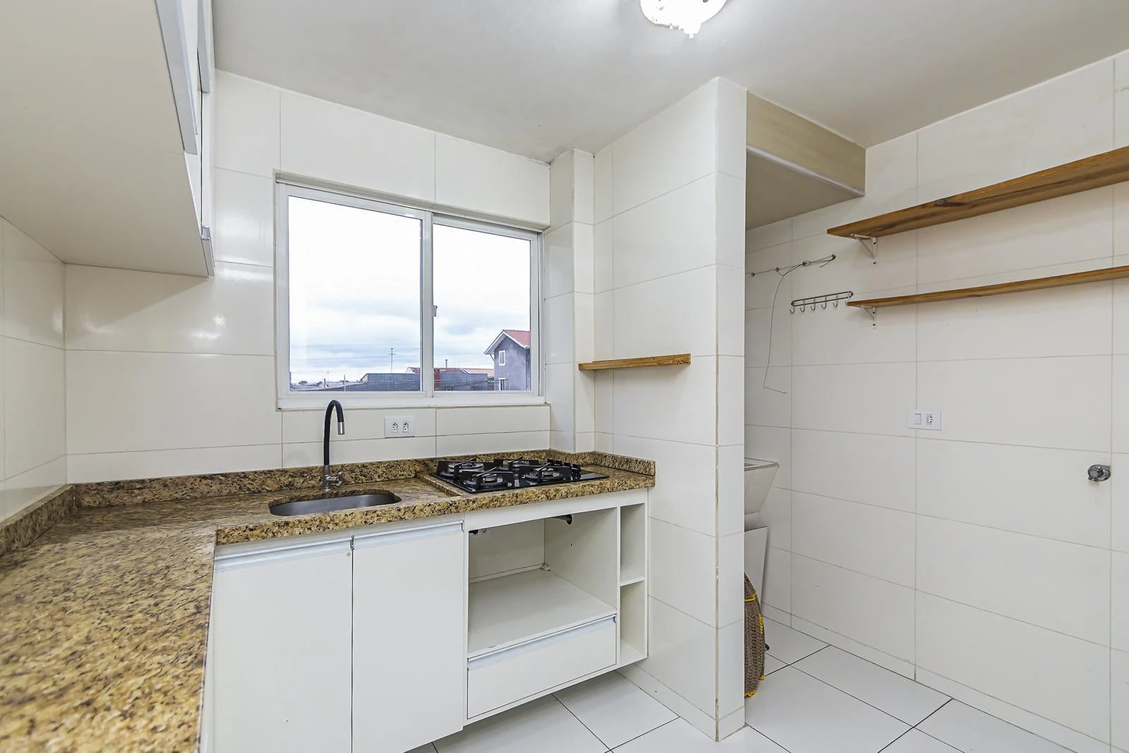 2-bedroom apartment with wood or laminate floors