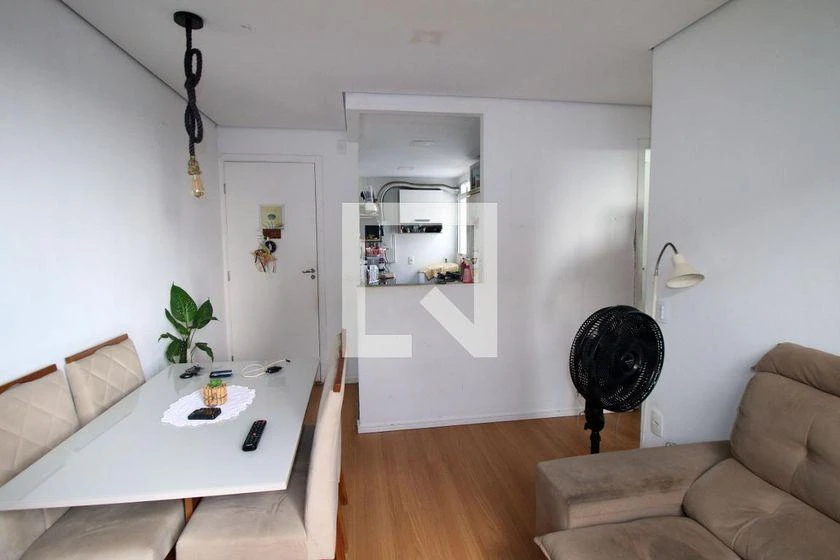 2-bedroom apartment in a building with a gym — photo 18