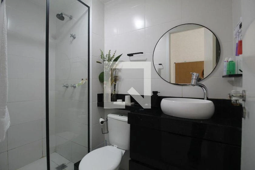 3-bedroom apartment in a building with a gym — photo 32