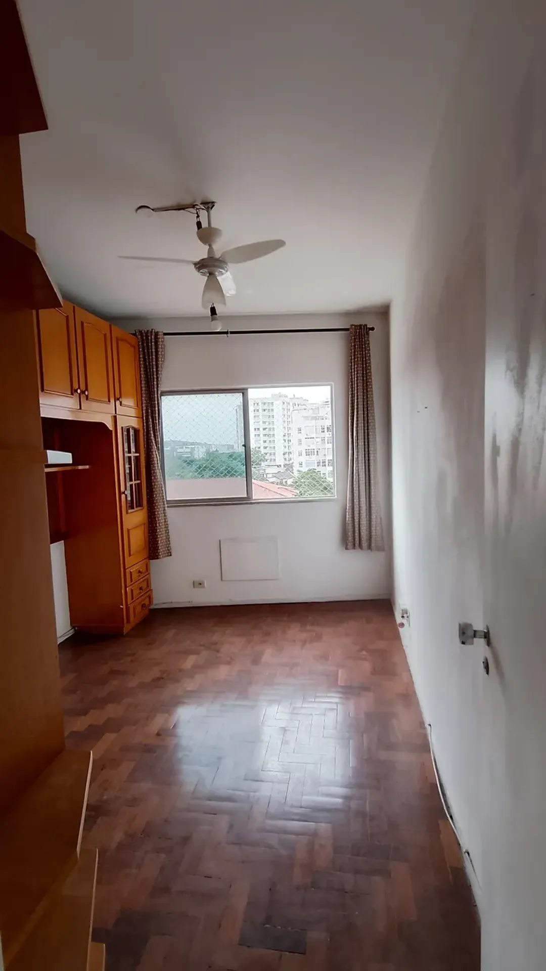 Apartamento no 4º andar com piso de madeira ou laminado — photo 24