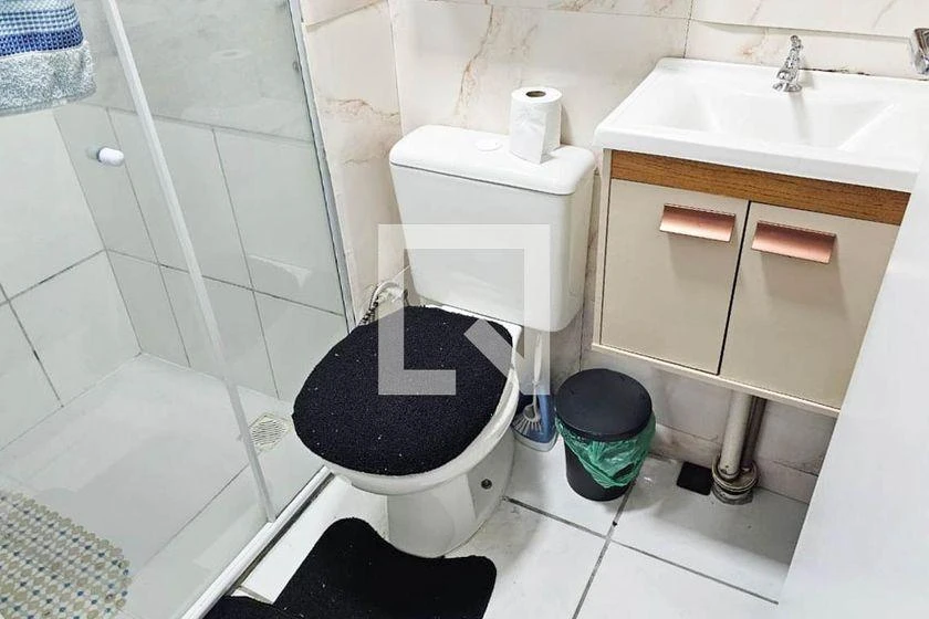 2-bedroom apartment with a washing machine — photo 32