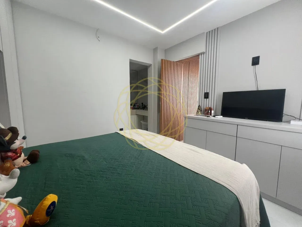 Duplex penthouse with 3 bedrooms and open-plan kitchen, 187 m² — photo 19