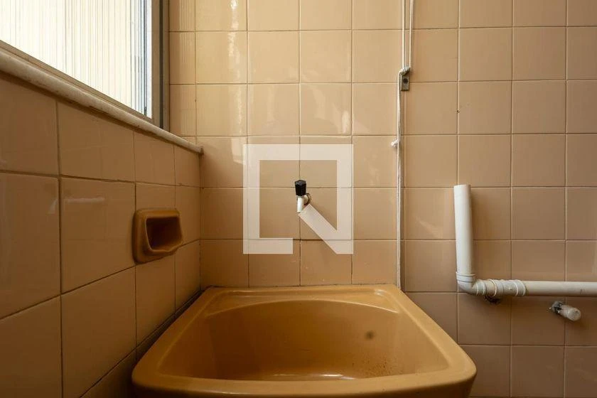 Apartment, 77 m², with wood or laminate floors — photo 36