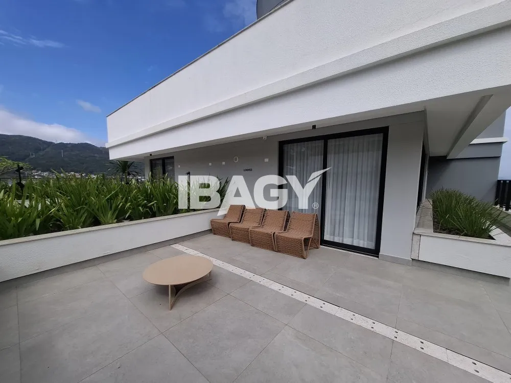 Furnished apartment with 2 bedrooms and a suite