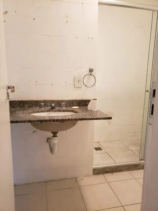 Furnished 80 m² apartment with 2 bedrooms and a balcony — photo 5