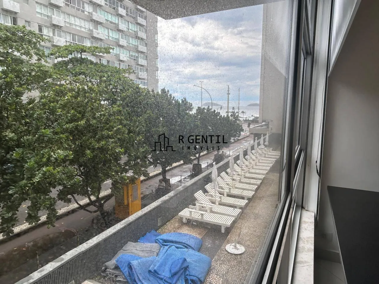 4-bedroom apartment in a building with a sauna — photo 17