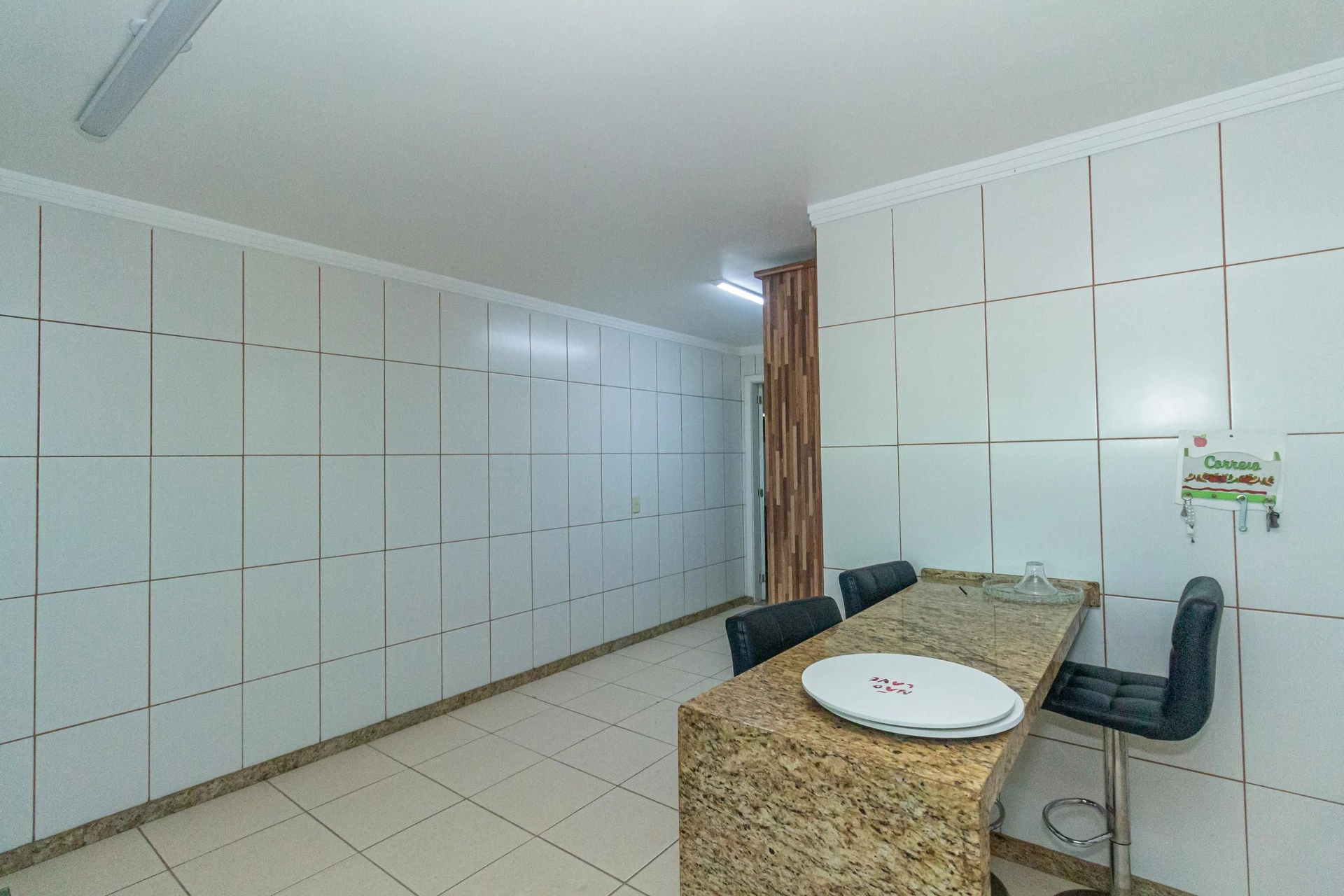 Apartamento mobiliado com 4 quartos e 3 banheiros — photo 32