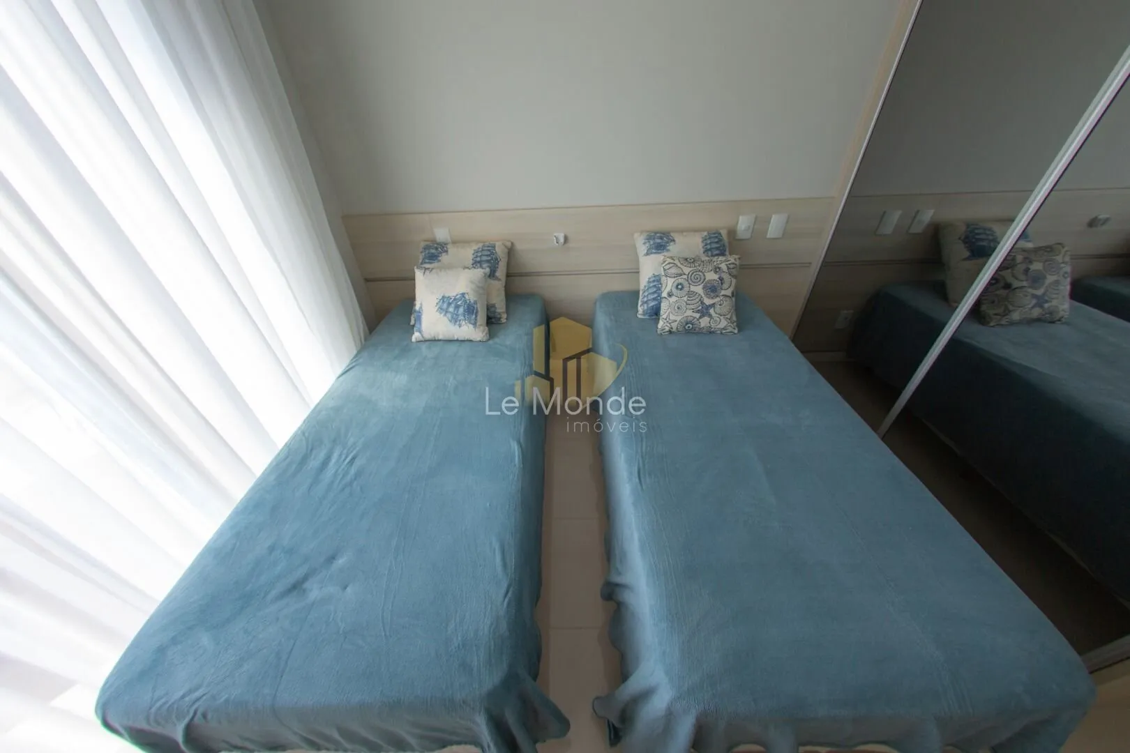 Apartamento amueblado con 4 dormitorios y 382 m² — photo 78