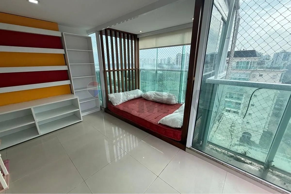 Furnished 246 m² apartment with 4 bedrooms and balcony — photo 31