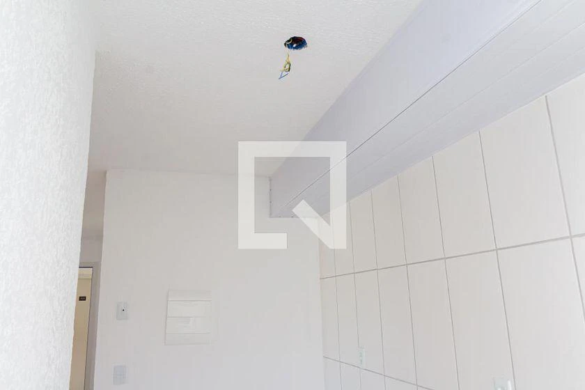 Unfurnished 2-bedroom apartment with 45 m² and wood floors — photo 46