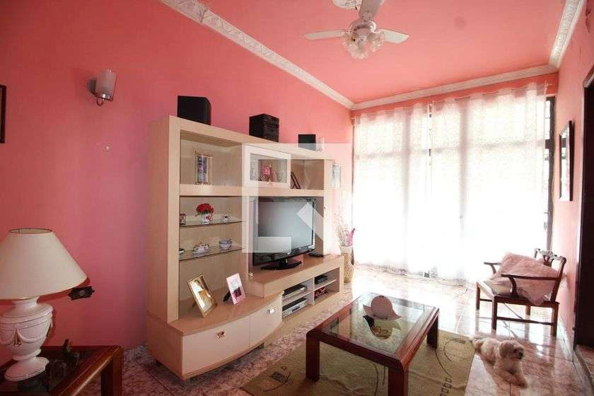 255 m² house with 3 bedrooms and a private garden — photo 6